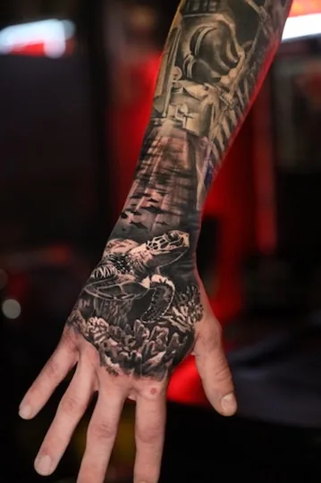 Sea turtle underwater sleeve — black & grey tattoo by Alex Roze, Kelowna