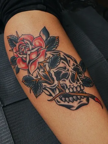 Traditional skull and roses — traditional tattoo by Alex Roze, Kelowna